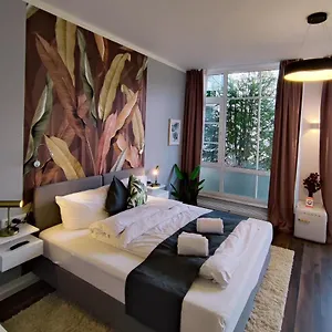 Homely 7 - Elegant Self-check-in For Urban Travelers , München Deutschland