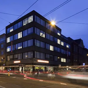 https://easyhotel-amsterdam.amsterdamhotelsnl.com